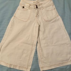 Junior Capri pants